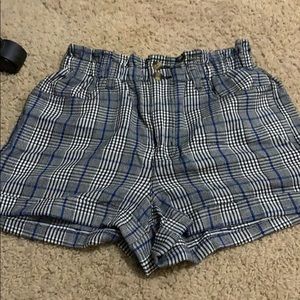 American Eagle plaid high waisted short